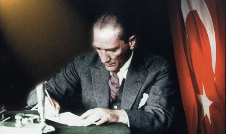 Atatürk’ün hiç yayımlanmayan röportajı İngiliz arşivinden çıktı