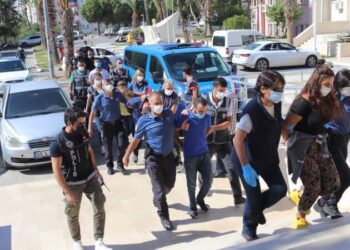 Uyuşturucu operasyonunda çok sayıda tutuklama