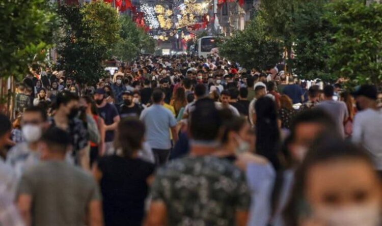 Omikron varyantı için ‘takip edilmeli’ uyarısı