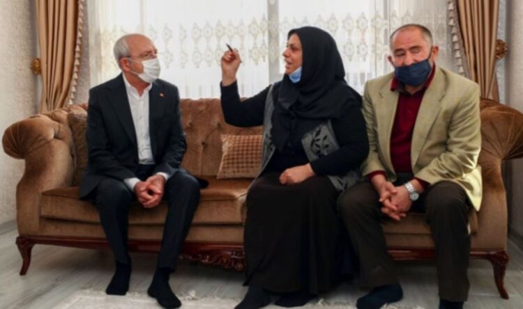 Kılıçdaroğlu’ndan Başak Cengiz’in ailesine taziye ziyareti