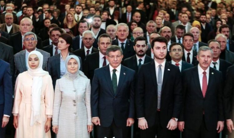 Gelecek Partisi’nden toplu istifa