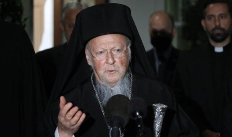 Fener Rum Patriği Bartholomeos, hastaneye kaldırıldı