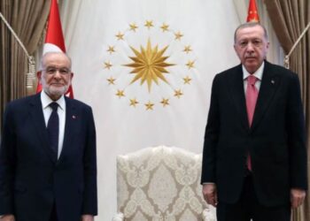 Saray’dan Erdoğan-Karamollaoğlu görüşmesiyle ilgili bilgilendirme