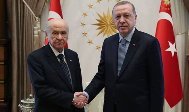 Ağbaba: Muhtemeldir ki Bahçeli’den kurtulmaya çalışıyor