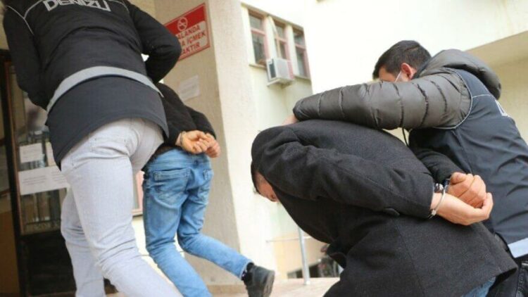 FETÖ’nün gaybubet evlerine operasyon