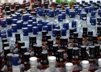 Yılbaşı için hazırlanan 3 ton sahte alkol ele geçirildi