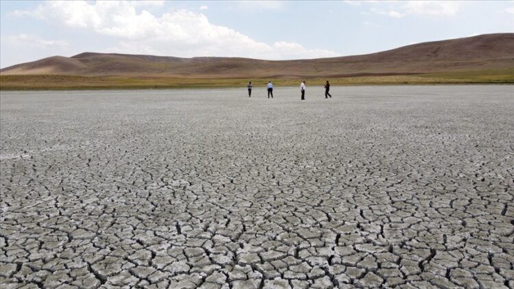 Tuz Gölü kurudu