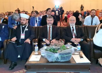 Nureddin Nebati Birleşik İslam Devleti toplantısından çıktı