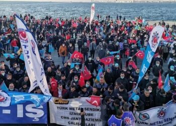 Türk Metal işçilerinden İzmir mitingi: Alayına hodri meydan