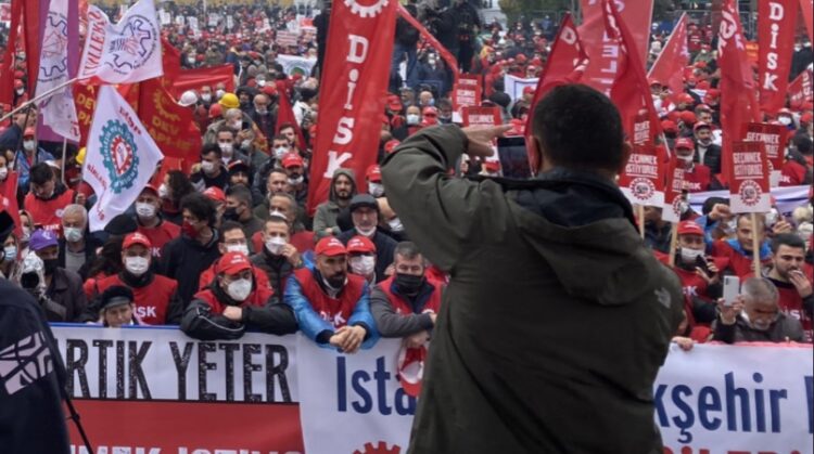 DİSK: ‘Artık yeter, geçinmek istiyoruz’