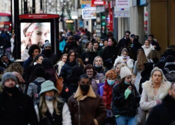 ‘Ocak ayında Omicron dalgasıyla karşı karşıya kalınacak’