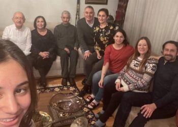 Kılıçdaroğlu’ndan aile fotoğraflı yeni yıl mesajı