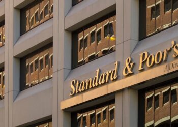 S&P, Türkiye’nin kredi notunu negatife indirdi!