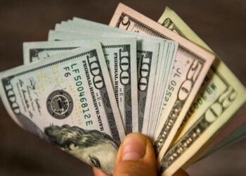 Döviz kurlarında belirsizlik sürüyor: Dolar ve euroda yeniden sert yükseliş