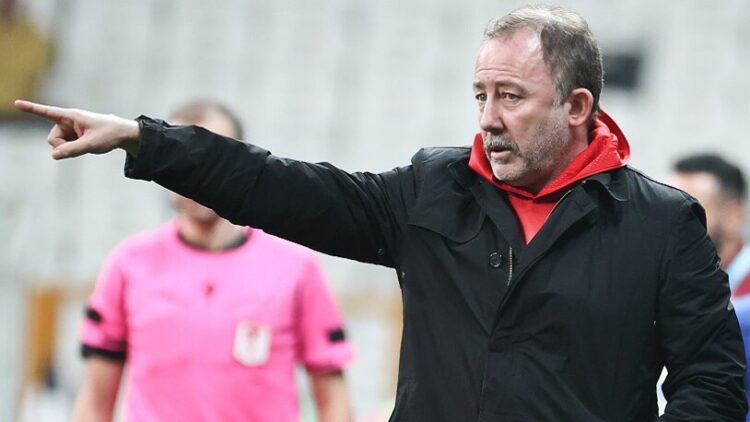 Beşiktaş’ta bir dönem sona erdi: Sergen Yalçın istifa etti!