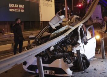 Kadıköy’de feci kaza: 1 kişi hayatını kaybetti