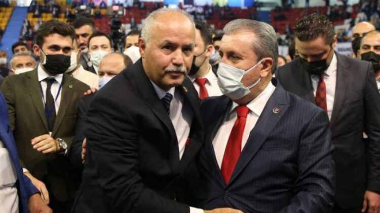 Büyük Birlik Partisi’nde istifa