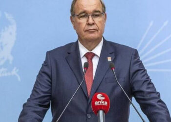 CHP Sözcüsü Öztrak: Kimlere aba altından sopa gösteriyorsunuz?