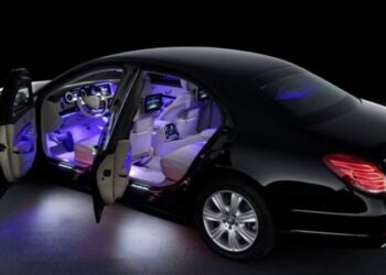 Saray’a tanesi 1.8 milyona 3 Mercedes