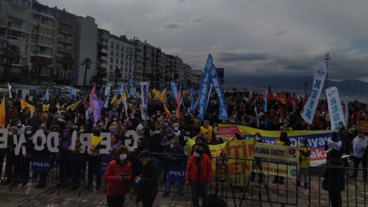‘Geçinemiyoruz’ diyen işçilerin sesi İzmir’de: ‘Bu düzen böyle gitmez’