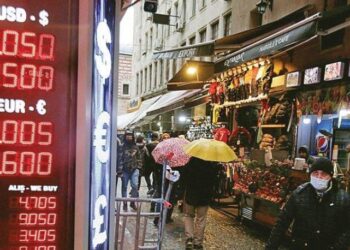 Merkez’in müdahalesi başarısız oldu: Milyonların gözü bugün dolarda olacak