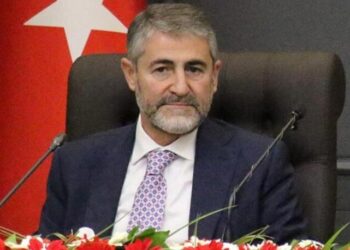 Dikkat çeken yorum: ‘Nebati’nin mumu yatsıyı bulmadı!’