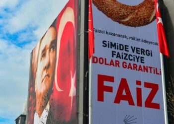 CHP’den dev afiş: Faizci kazanacak, millet ödeyecek