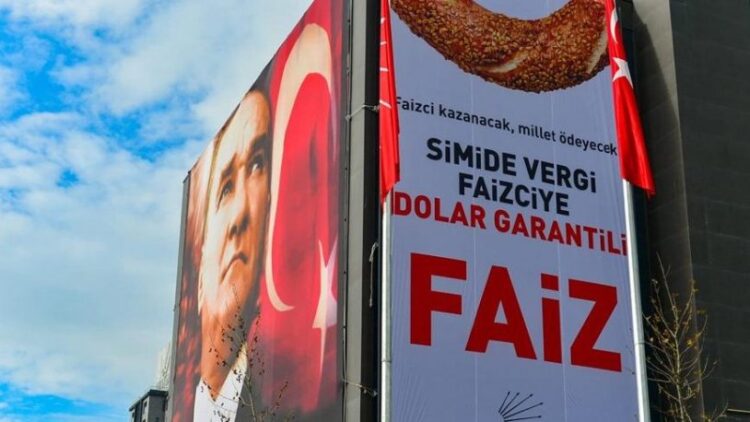 CHP’den dev afiş: Faizci kazanacak, millet ödeyecek