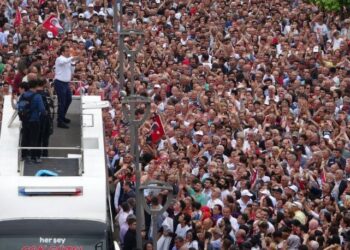 Sözcü yazarından dikkat çeken İmamoğlu çıkışı: ‘Artık kimse tutamaz…’