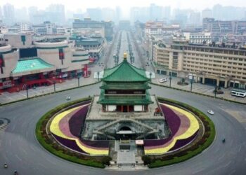 Çin’in Xi’an kentinde Kovid-19 vaka artışı nedeniyle 26 kişiye ceza verildi