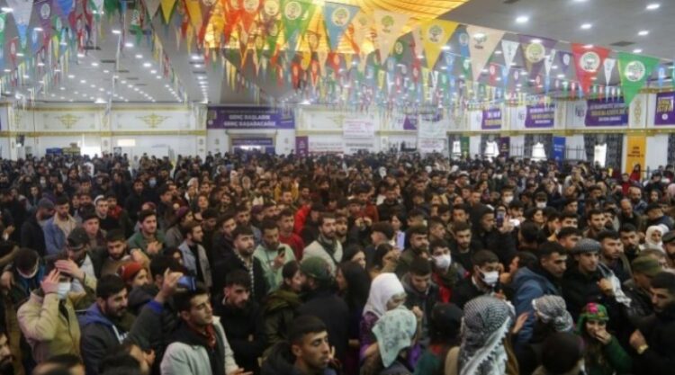 HDP’nin gençlik kongresine 16 gözaltı