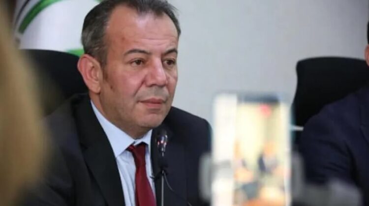 Tanju Özcan 2 bin kişi hakkında suç duyurusunda bulundu