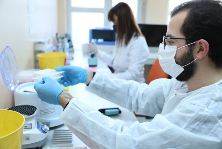 Omicron varyantı taraması yeterli mi?