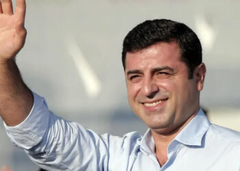 Demirtaş ‘adalet’i anlattı: Kaçak çayın bile onuru var
