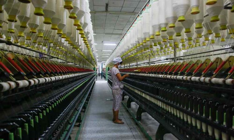 Çin’in tekstil endüstrisi Ocak-Ekim döneminde güçlü büyümeye devam etti