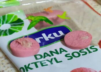 Sosisin içinden çıkanlar şaşırttı
