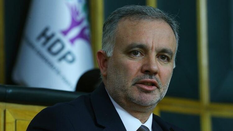 Ayhan Bilgen, partisinden istifa etti