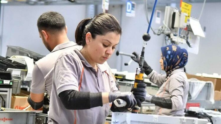 Yasa böyle çıkarsa milyonlarca işçi asgari ücrete mahkum edilecek