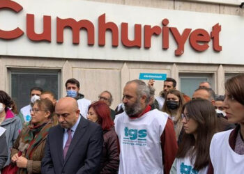 Cumhuriyet gazetesinde bir flaş istifa daha