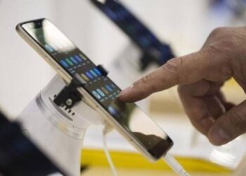 Yurt dışından cep telefonu getirme bedeli belli oldu