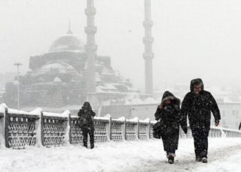 Meteoroloji gün verdi: İstanbul’a kar geliyor