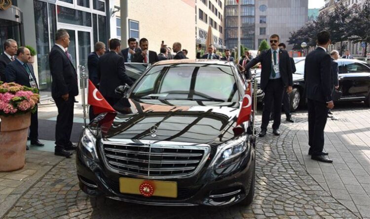 Yurttaş Halk Ekmek kuyruğunda ama… Erdoğan’ı korumaya milyonlar harcanıyor