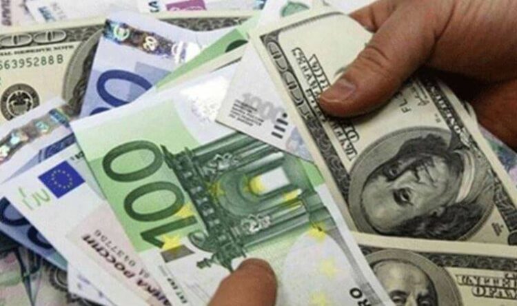 TL’nin değer kaybı sürüyor: Euro ve dolarda tarihi rekor