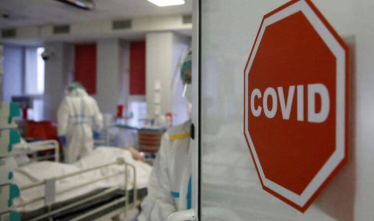 Omicron ‘fırtınası’ uyarısı: Vaka sayıları rekor seviyede