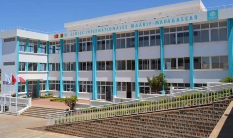 Resmileştirdiler… İktidara yakın vakıflara tanınan imtiyazın belgesi