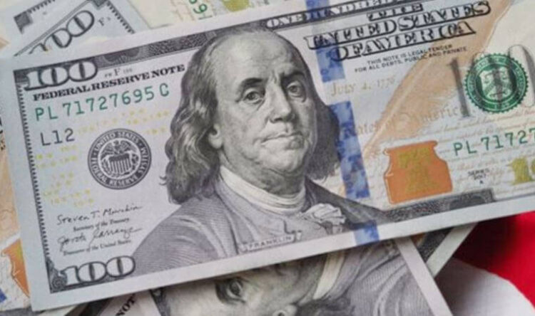 Ünlü ekonomist dolar kuru tahminini açıkladı