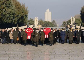 İkinci Cumhurbaşkanı İsmet İnönü vefatının 48. yılında mezarı başında anıldı