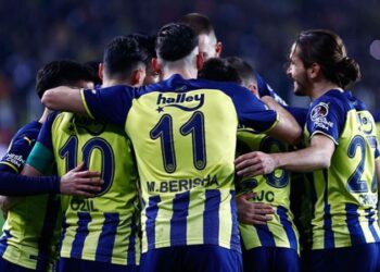 Candaş Tolga Işık canlı yayında açıkladı: İşte Fenerbahçe’nin görüştüğü isim!