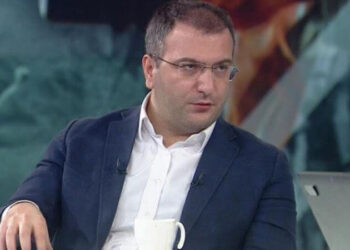 Cem Küçük, emekliye yapılacak zammı canlı yayında açıkladı