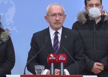 Kılıçdaroğlu KPSS mağdurlarıyla buluştu: “Mülakat belasını kaldıracağız”